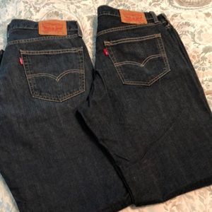 Lot of 2 dark wash Levi’s 559 34x32